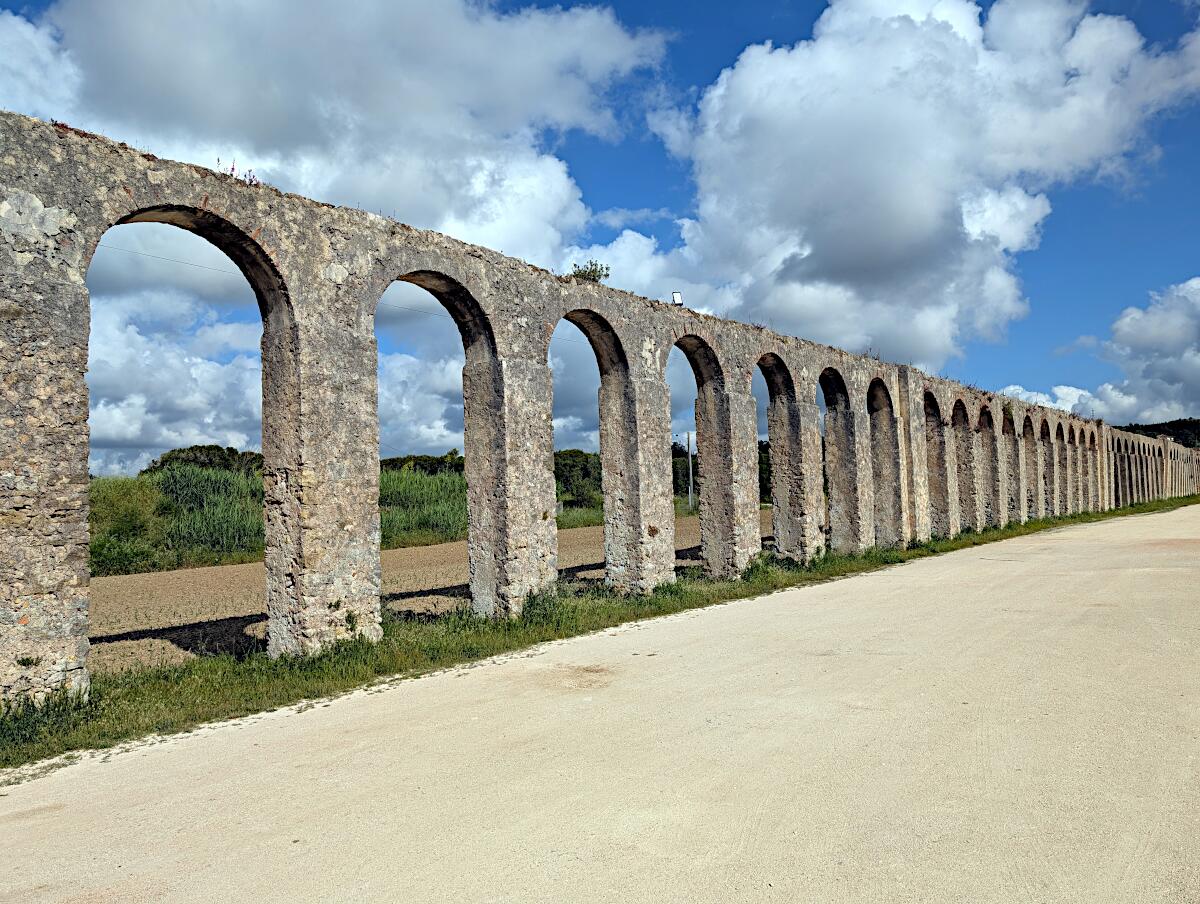 Aqueduto de Usseira