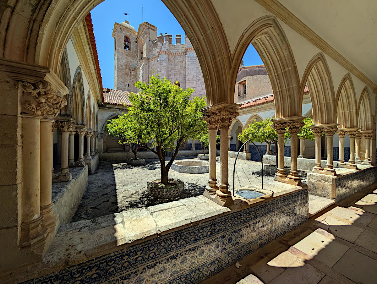 Claustro do Cemitério