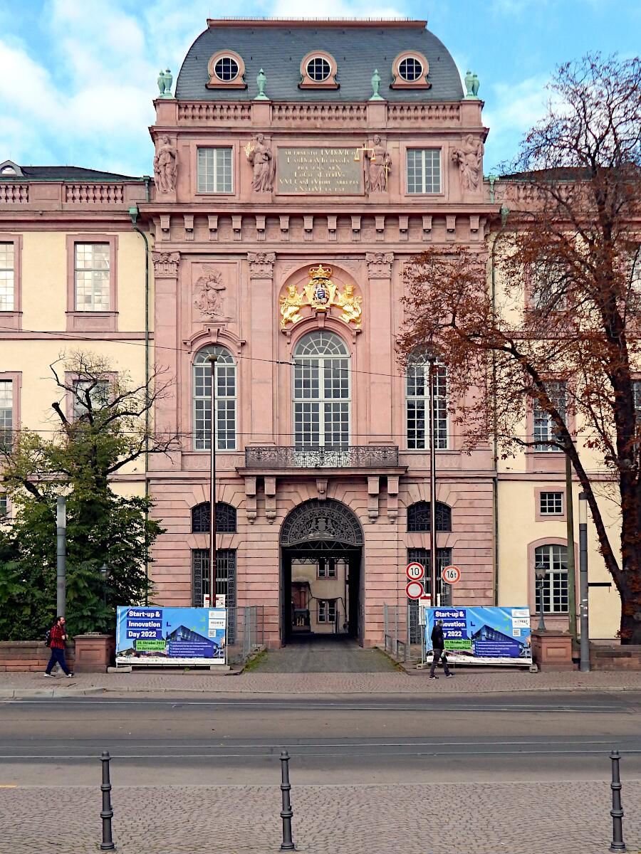 Residenzschloss (ab 1567) - Sdportal