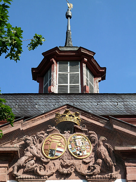 Frankfurter Tor (1722; Rekonstr. 1953-55)