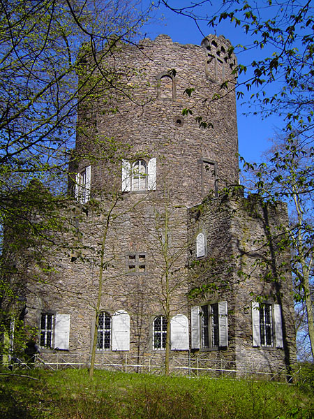 Wilhelmsbad - Knstliche Burgruine (1779-81)