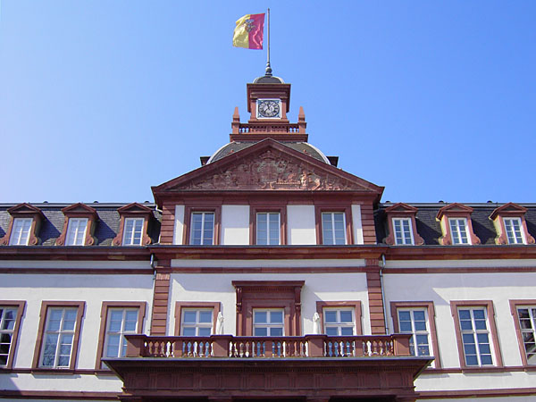 Schloss Philippsruhe - Ostansicht Mitteltrakt