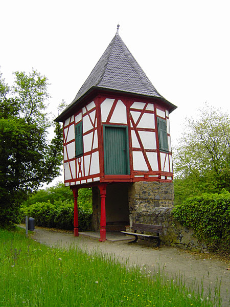 Schlossgarten mit Zolltrmchen