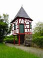 Schlossgarten mit Zolltrmchen