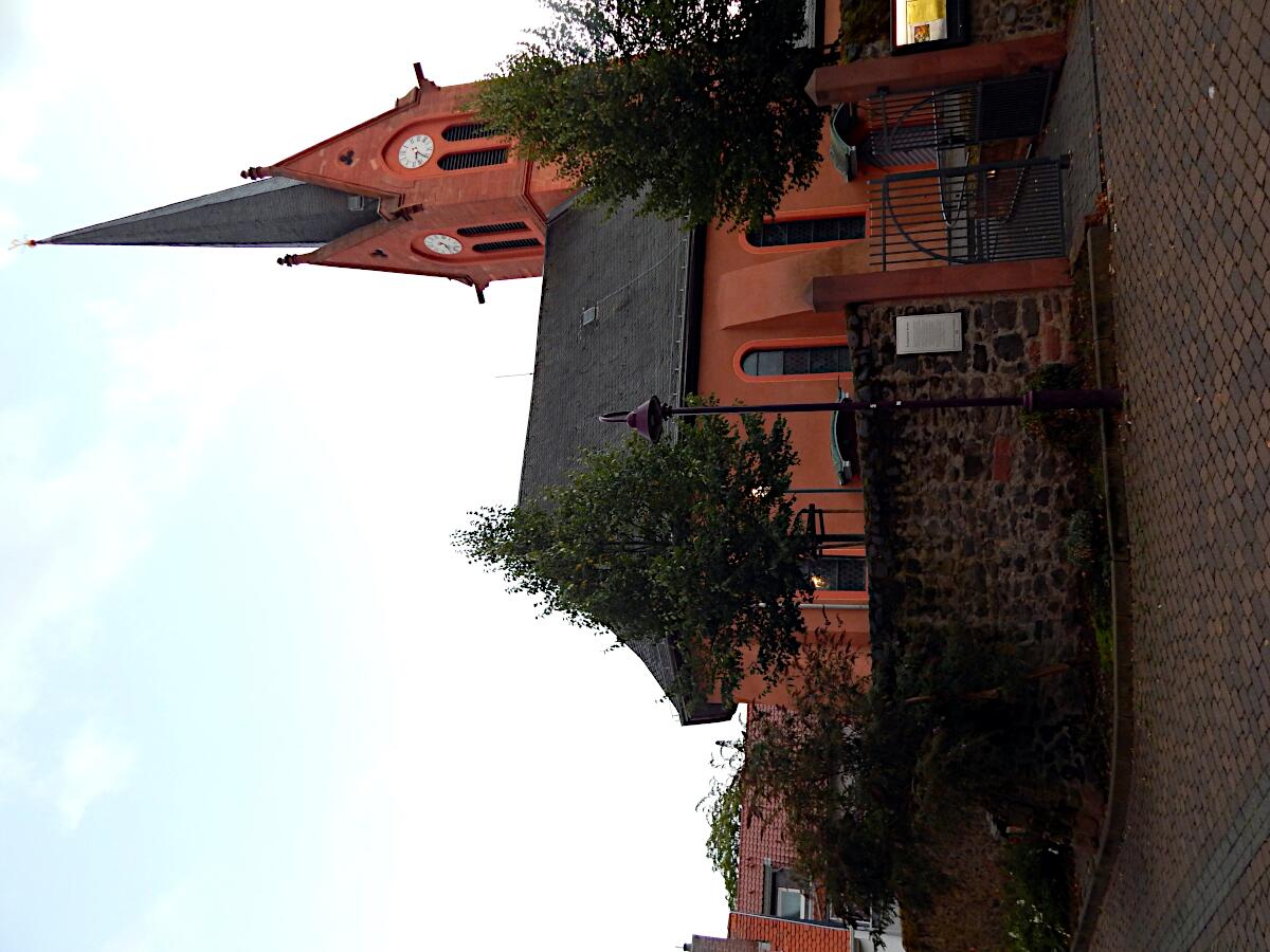 Alte Kirche am Main (ab 8. Jh.)