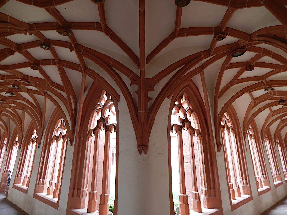 St. Stephan - Kreuzgang (1462-99)