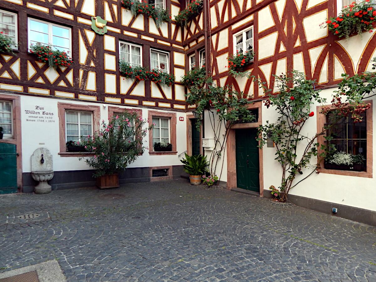 Kirschgarten 30 (16. Jh.)