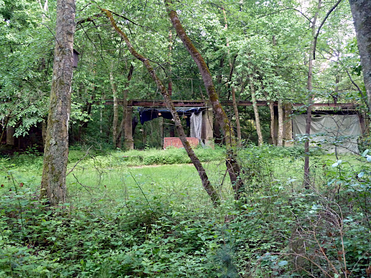 ehem. Steinbruch im Wingert - Verladerampe mit Sch�tte