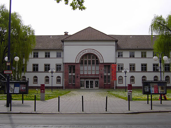 Deutsches Ledermuseum (ehem. stdt. Lagerhalle von 1829)