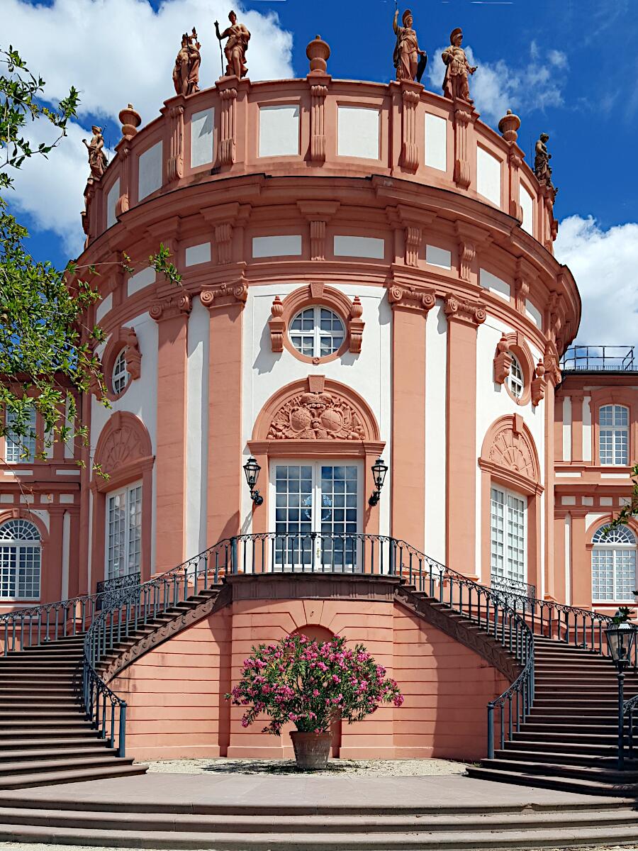 Schloss Biebrich - Rotunde Rheinseite (1701-50)