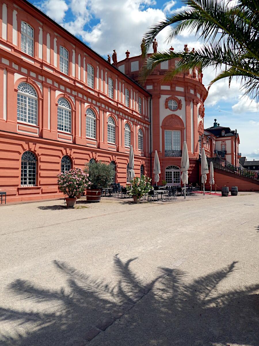 Schloss Biebrich - Rheinseite (1701-50)