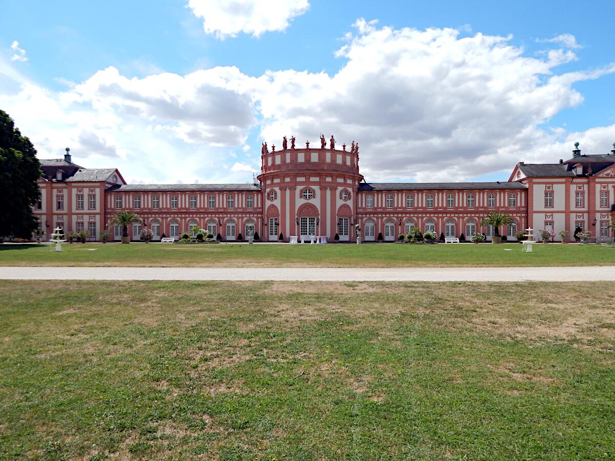 Schloss Biebrich - Parkseite (1701-50)