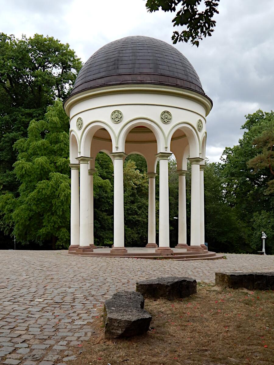 Neroberg - Monopteros (1851)