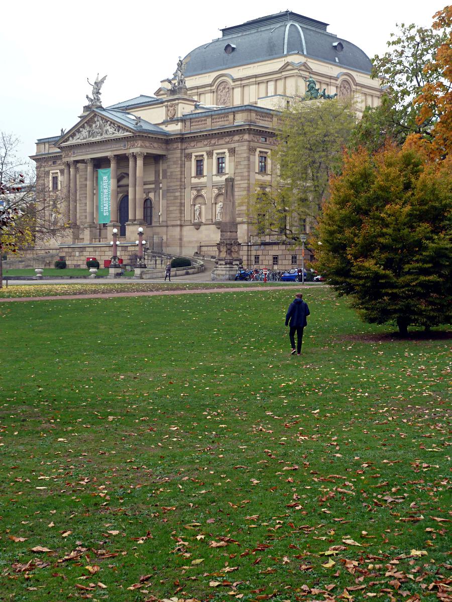Hessisches Staatstheater (1892-94, 1923, 1937/38)