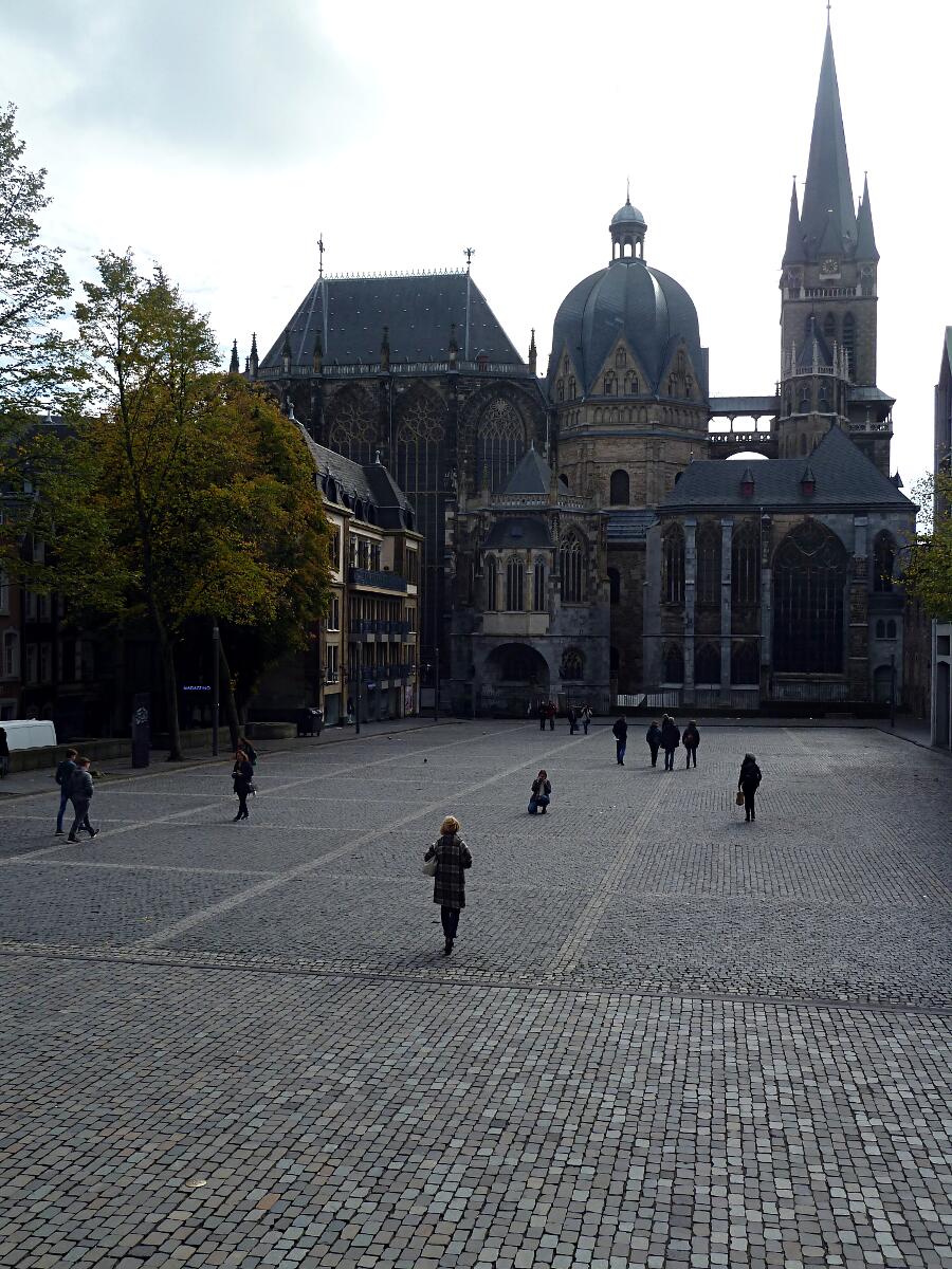Aachener Dom (ab 800) - Nordansicht Katschhof