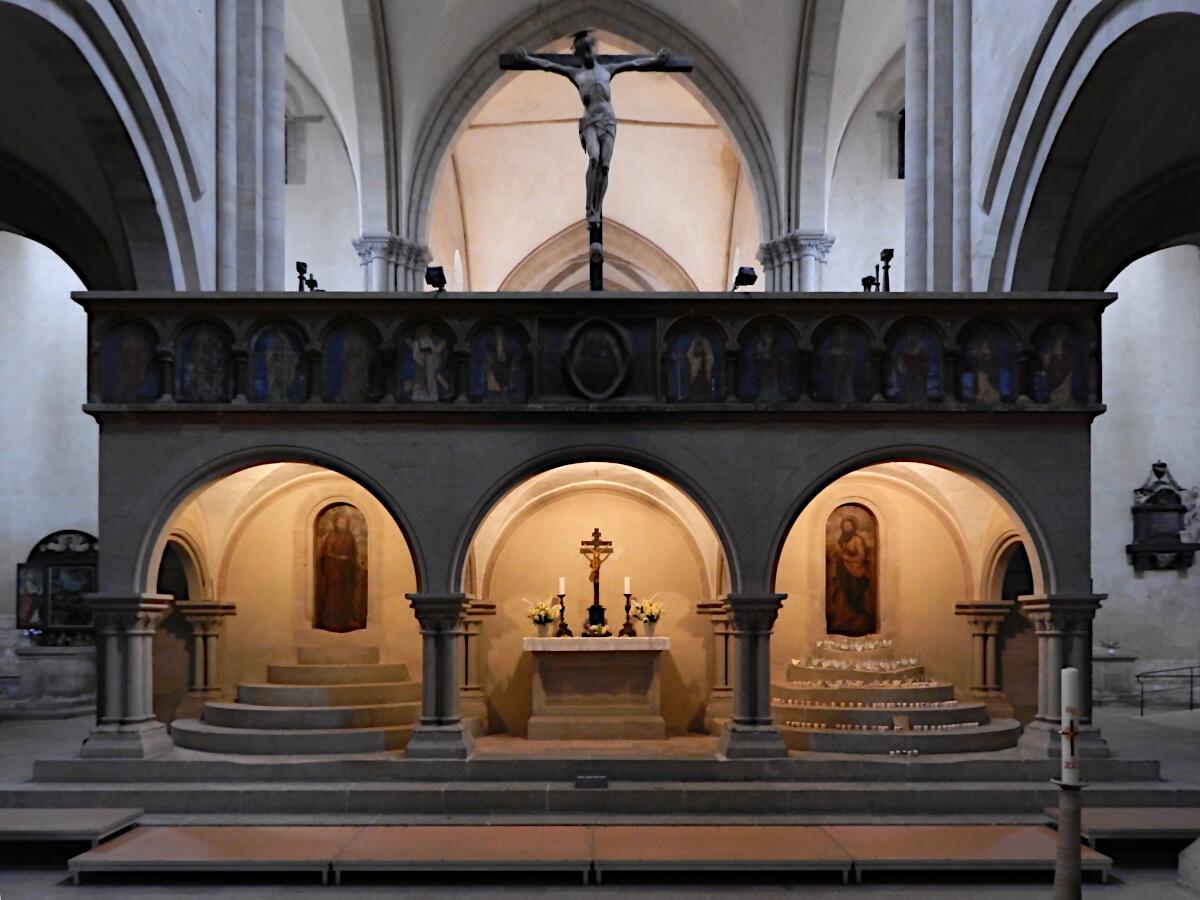 Dom St. Peter und Paul (ab 1210) - Lettner Ostchor