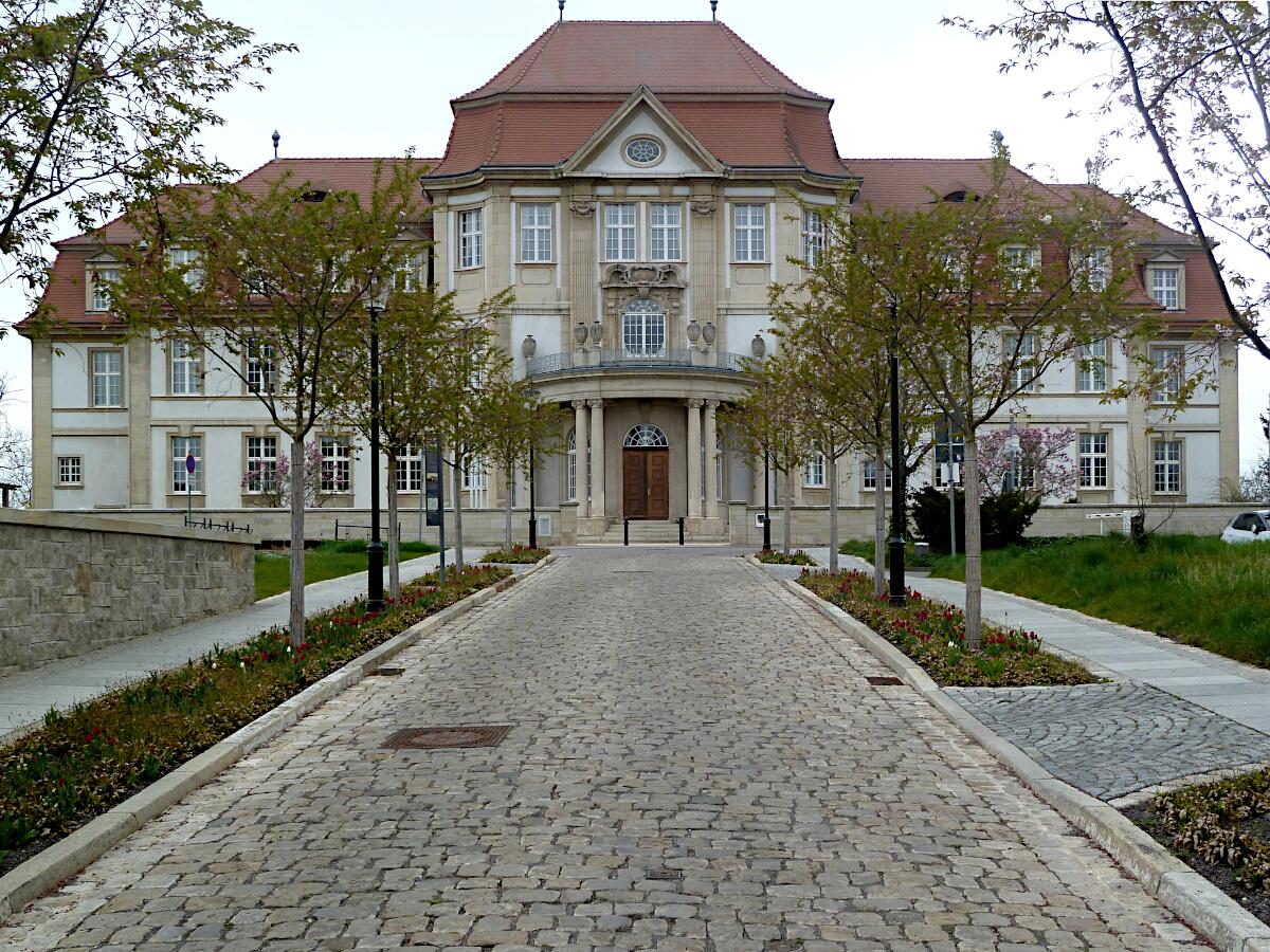 Gerichtsgebude - ehem. Dompropstei (ab 1750)