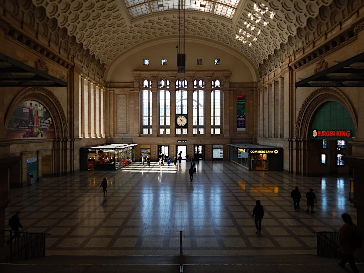 Leipziger Hauptbahnhof (1915; Wiederaufbau 1950-65) - Osthalle