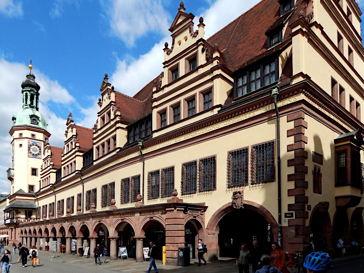 Altes Rathaus (ab 1341) - Marktseite
