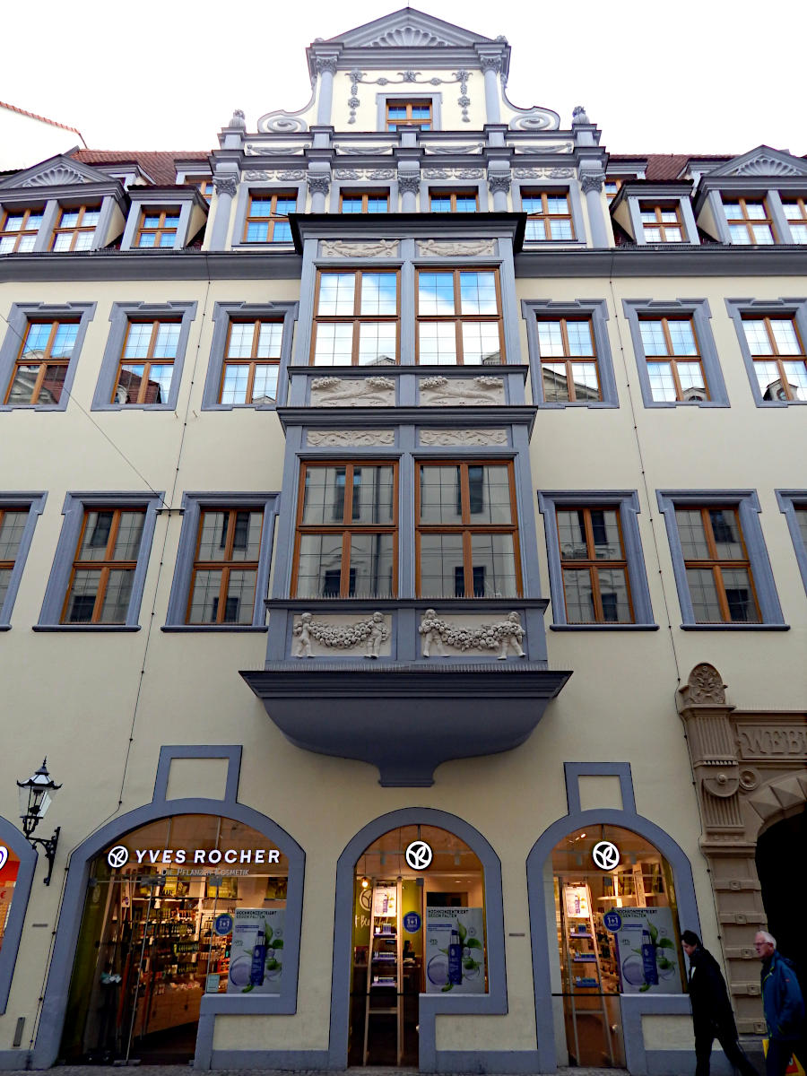 Hainstrae 3 - Kaufmannshaus (1662; Teilrekonstruktion 1993-97)