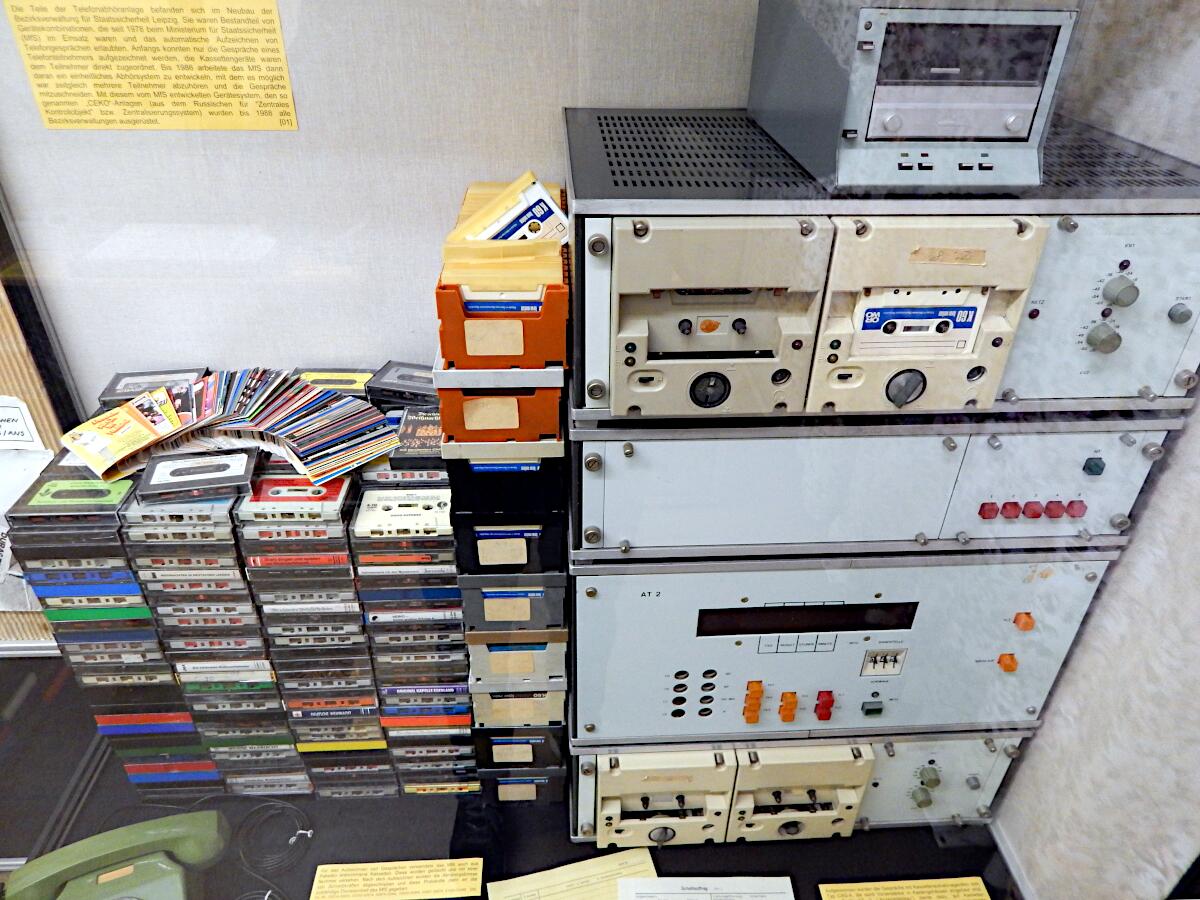 Gedenksttte Museum in der 'Runden Ecke' (1990) - ehem. Bezirksverwaltung fr Staatssicherheit