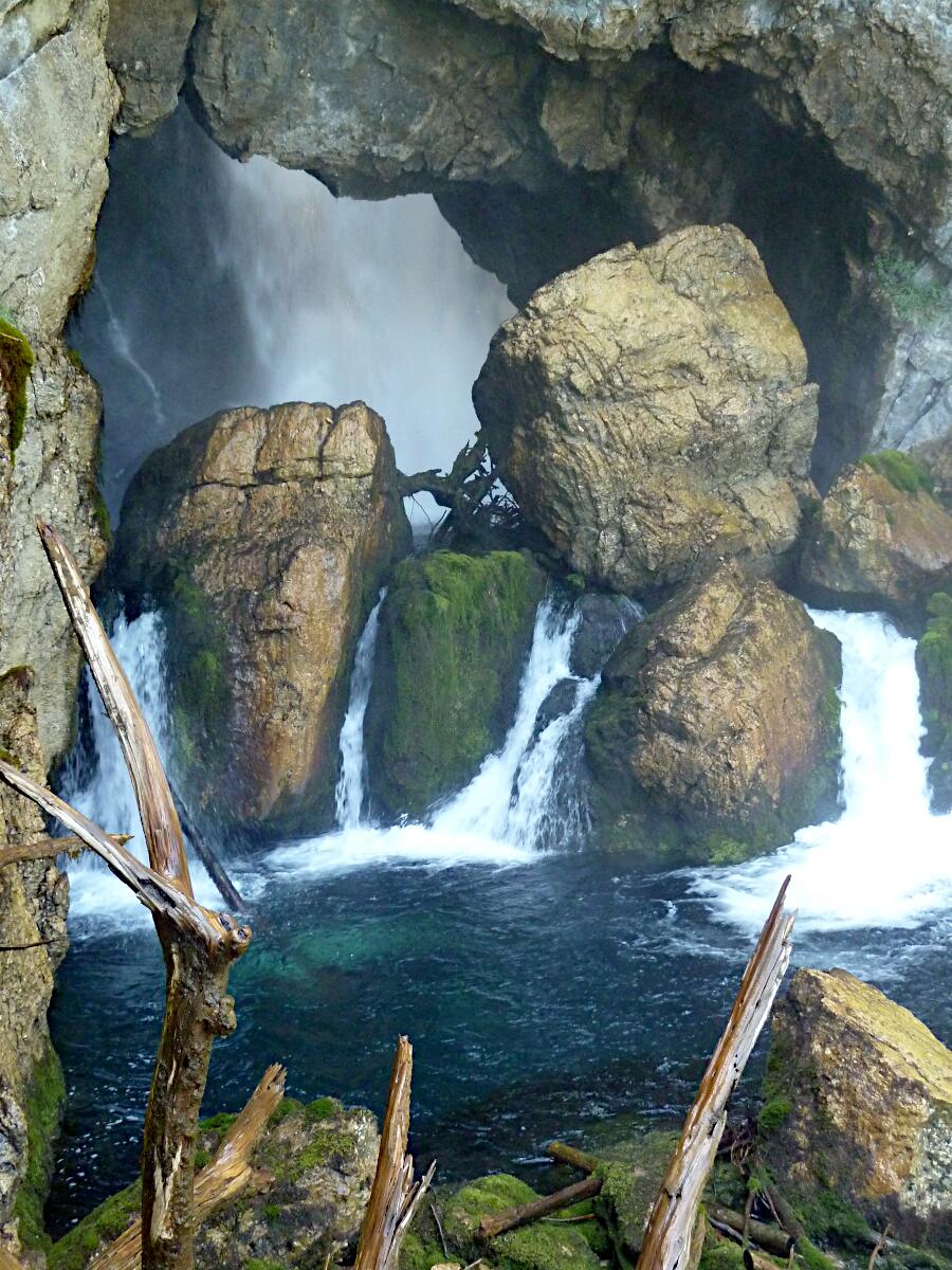 Gollinger Wasserfall - Kesselabfluss des oberen Falls