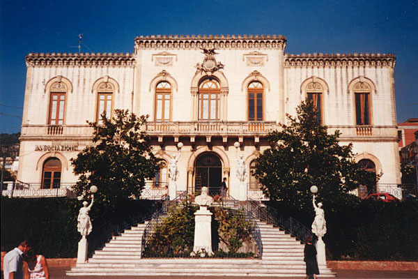 Zafferana tnea - Palazzo Municipale
