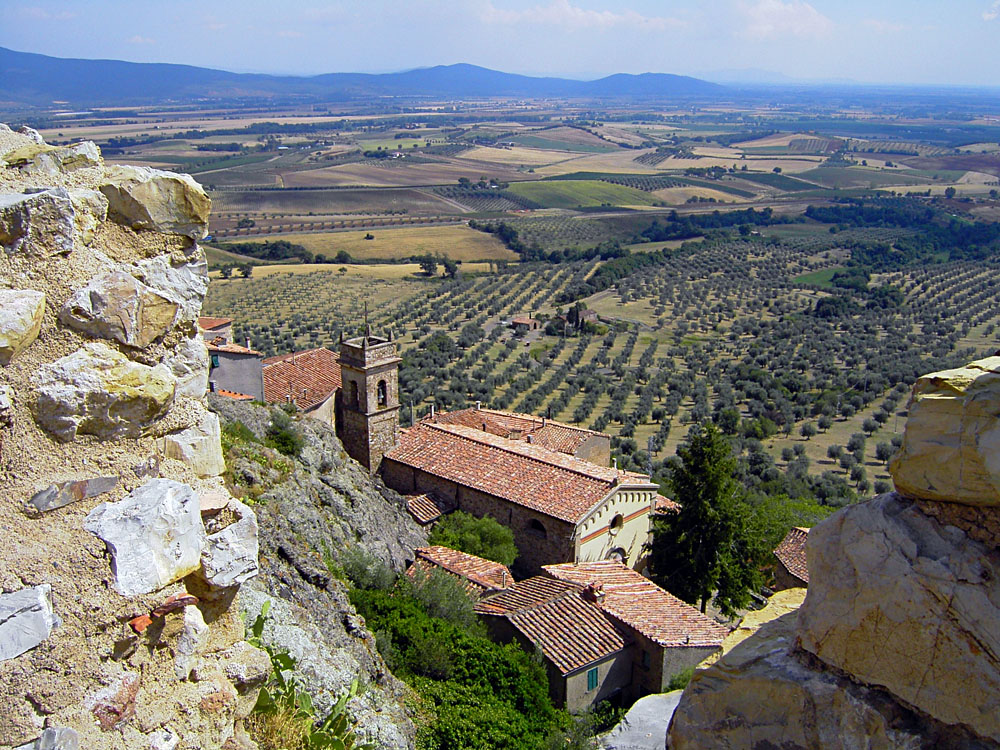 Montemassi - Blick vom Castello auf die Chiesa di Sant'Andrea Apostolo