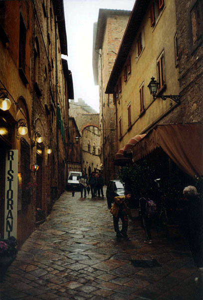 Volterra - Gasse zur Piazza dei Priori