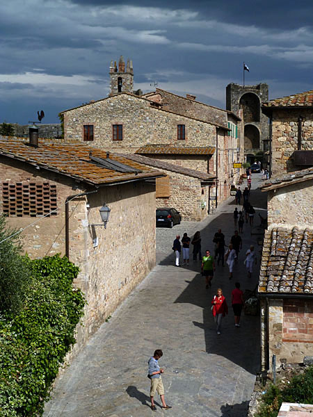 Monteriggioni - Via I Maggio