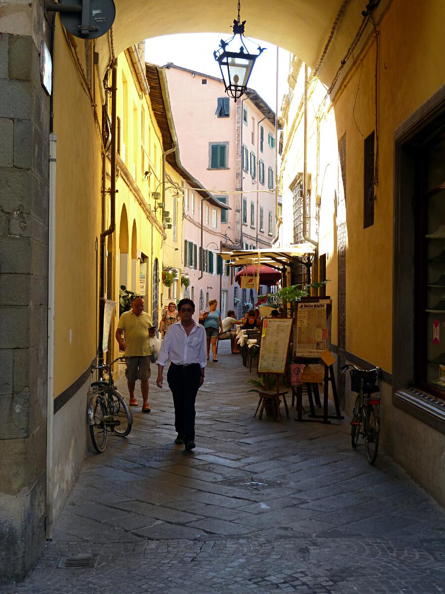 Lucca - Via degli Angeli