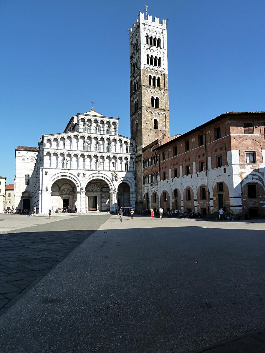 Lucca - Piazza San Martino