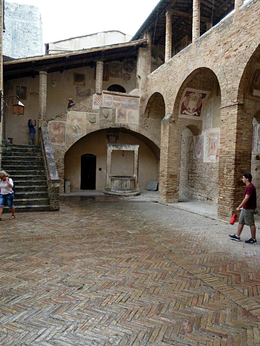 San Gimignano - Palazzo del Popolo