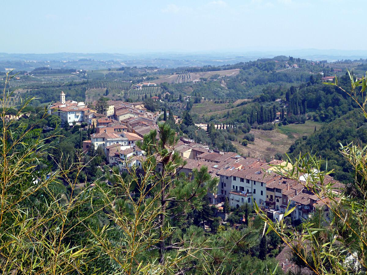 San Miniato - Blickrichtung Ost (Via Paolo Maioli, Via Pietro Bagnoli)