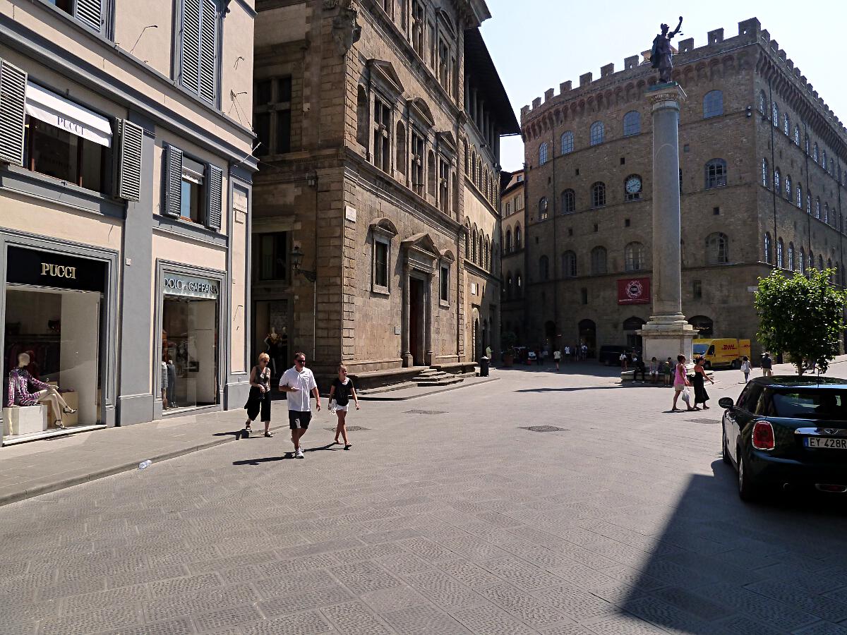 Florenz - Via de' Tornabuoni (im Hintergrund Palazzo Spini Feroni)