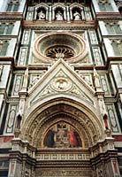 Florenz - Linkes Seitenschiffportal Santa Maria del Fiore