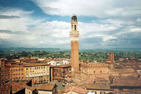Siena - Blick vom Dommuseum auf den Torre del Mangia