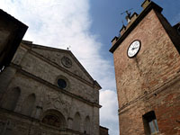 Montepulciano - Chiesa di Sant'Agostino (15. Jh.) und Torre di Pulcinella