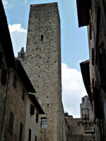San Gimignano - Via San Giovanni mit Torre dei Cugnanesi