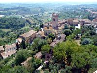 San Miniato - Blickrichtung Sd (Palazzo Comunale, Chiesa del Crocifisso, Duomo)