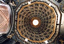 Kuppelfresko im Duomo Santa Maria Assunta