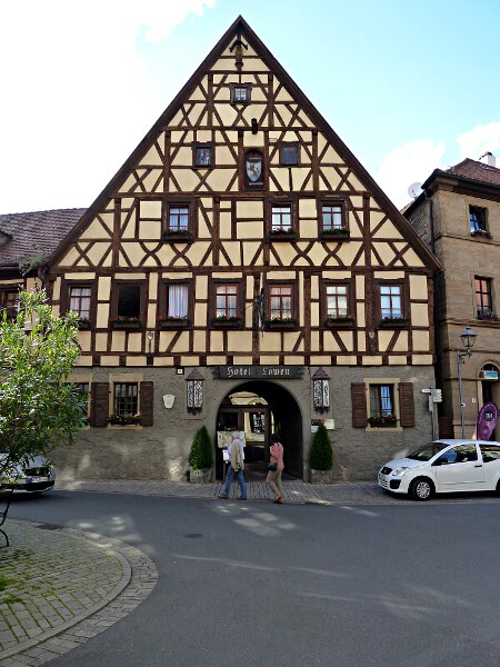 Marktstra�e 8 - 'Gasthaus L�wen' (16. Jh.)