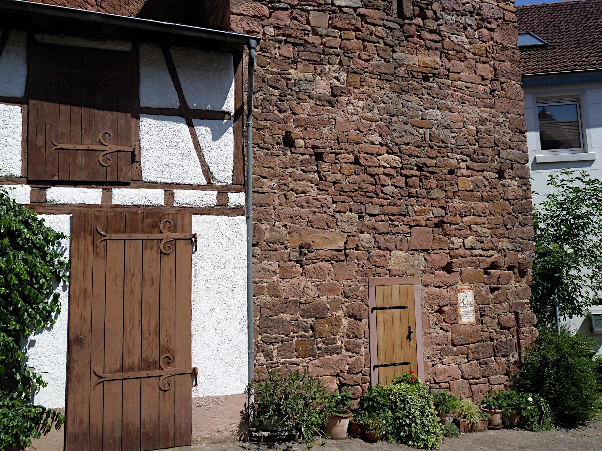 Storchennest- oder Gumpenturm (14./16. Jh.)