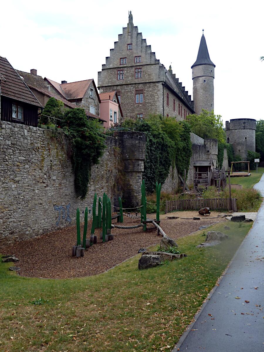 Stadtgraben - Palatium (14./15. Jh.), Nickolausturm und Dicker Turm (1712)
