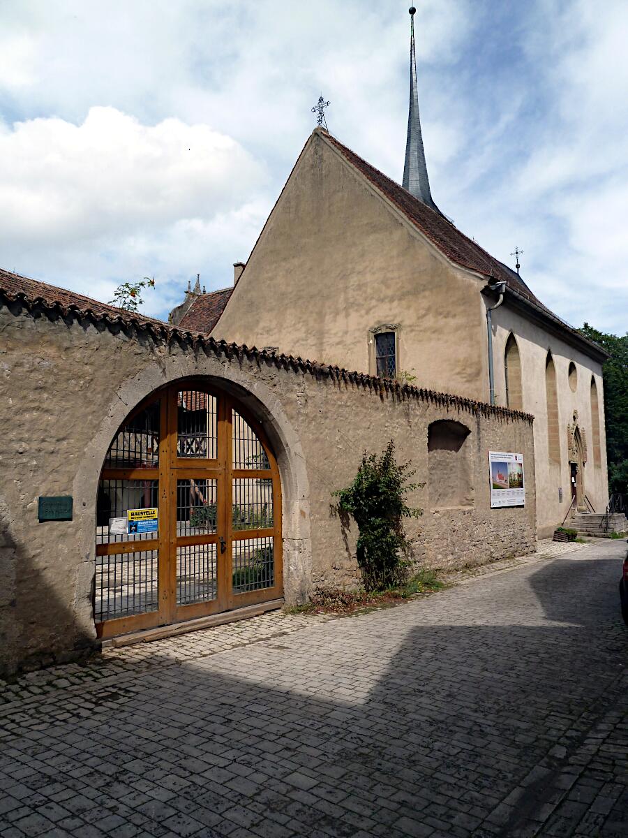 Spitalhof und Kreuzkirche (1413-31)