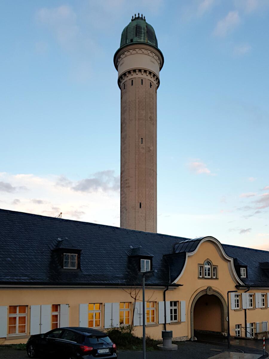 Universittsklinikum Wrzburg - Abgasturm (1915)