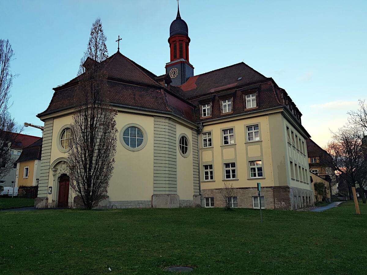 Universittsklinikum Wrzburg - Katholische Klinikumskirche