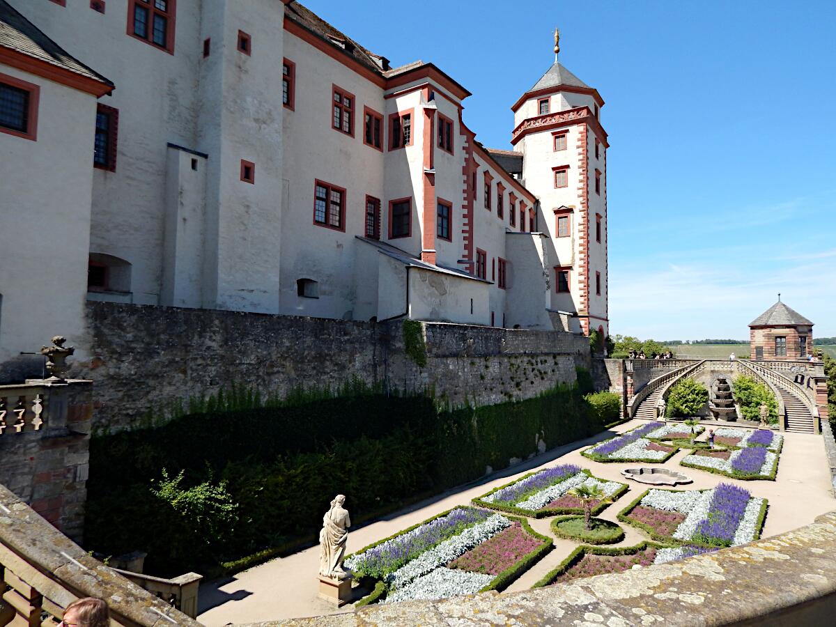 Festung Marienberg (ab 13. Jh.) - Frstenbau, Marienturm und Frstengarten (1650-1700)