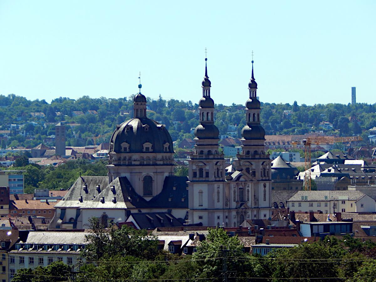 St. Johannes in Stift Haug (1691; Rekonstruktion 1945-65)