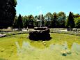 Residenz (1720-80; Rekonstruktion 1945-87) - Hofgartenbrunnen